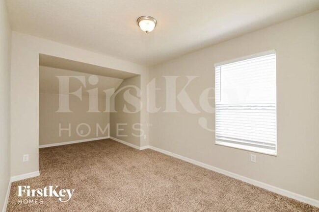 Building Photo - 7228 53rd Pl E