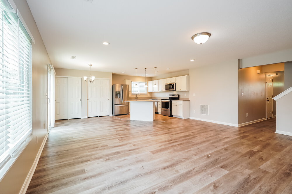 Building Photo - 7500 Willow Leaf Dr