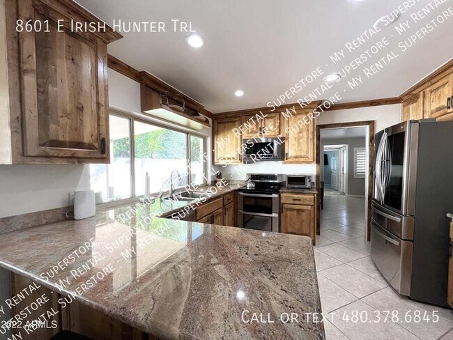 Building Photo - 8601 E Irish Hunter Trail