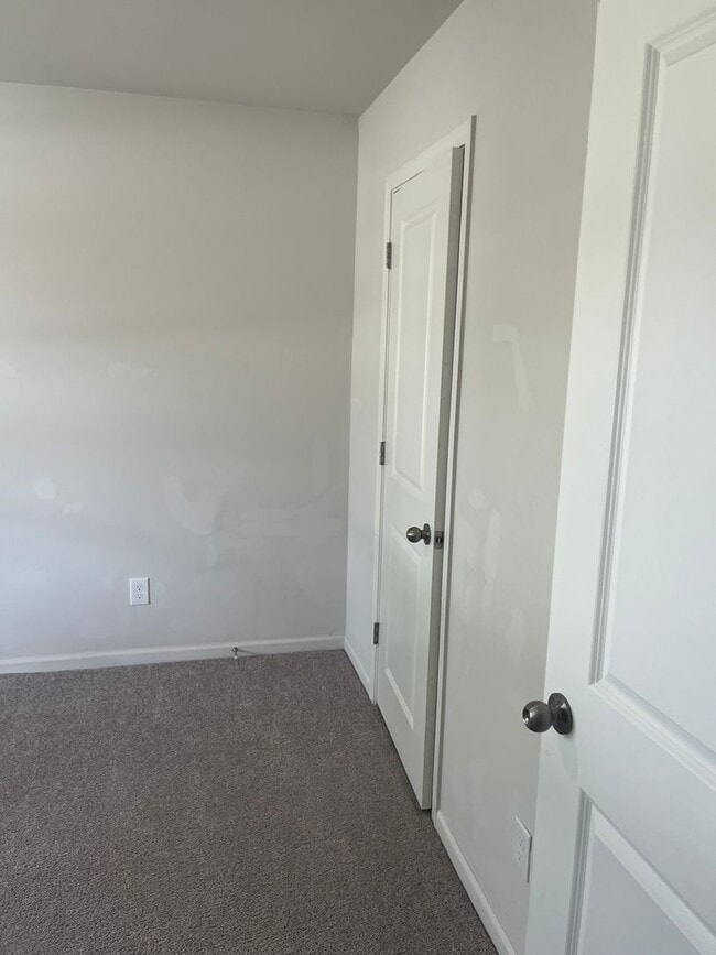 Building Photo - Beautiful Home In Benson, Perfectly Locate...