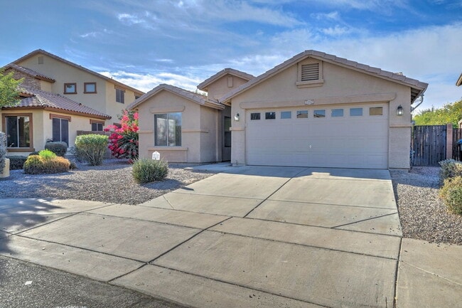 Building Photo - 7252 S 46th Ln