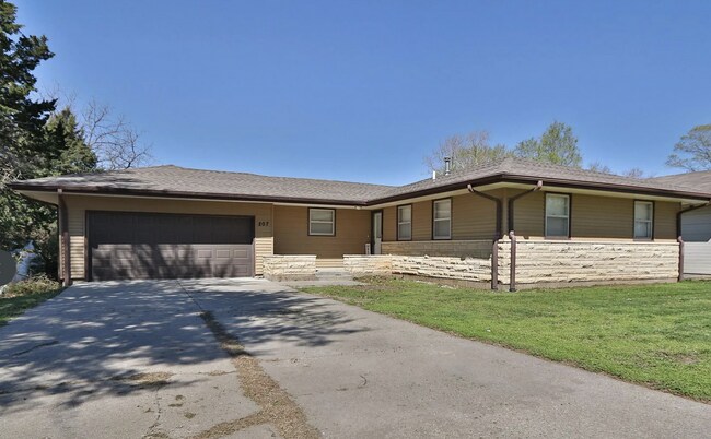 Primary Photo - Please View 3D Virtual Walk-Through Before...