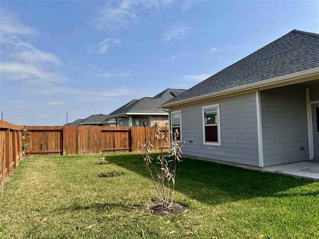 Building Photo - 7926 Grandstand Pkwy