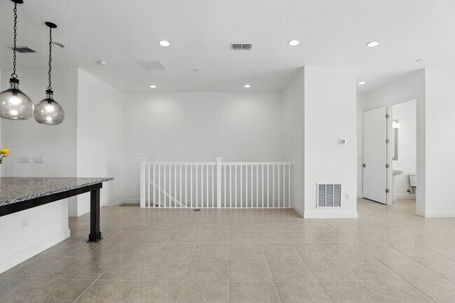 Building Photo - 9820 Bucklow Hill Dr