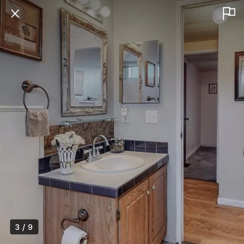 Building Photo - 545 Montego Dr SE