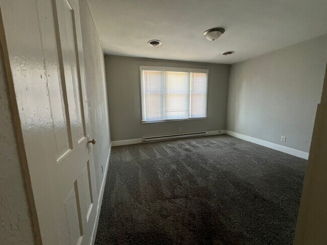 Building Photo - 212-214 South Pershing Dr