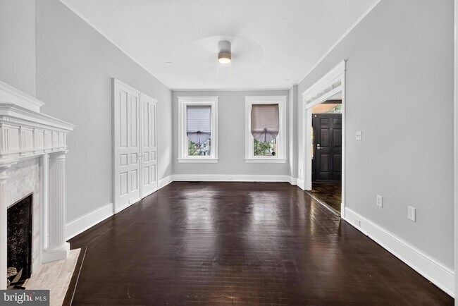 Building Photo - 3015 13th St NW