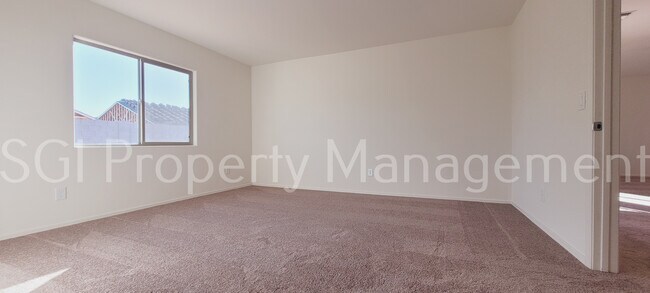 Building Photo - 1543 E Inouye Dr