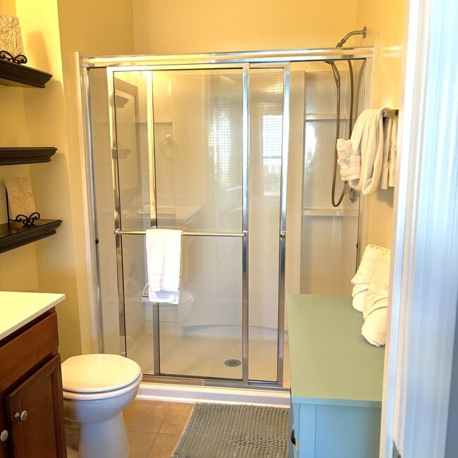 Building Photo - 6253 Catalina Dr