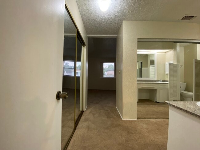 Building Photo - 10531 Golden Meadow Dr