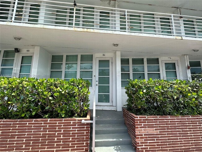 Building Photo - 300 74th St