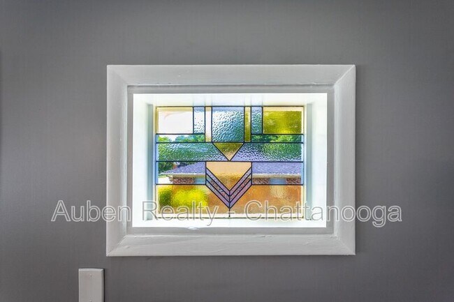 Building Photo - 1214 Helena Dr