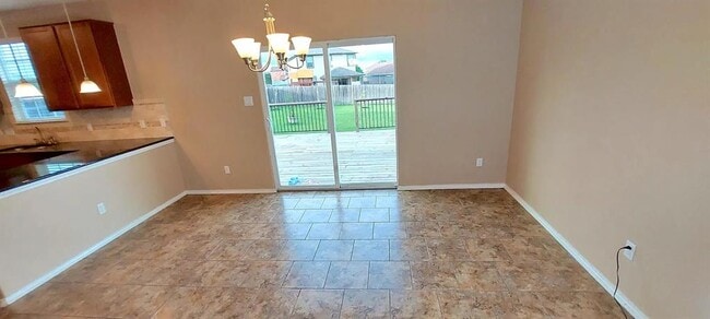 Building Photo - 455 Gina Dr