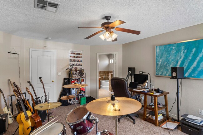 Building Photo - 1529 Luz De Sol Dr