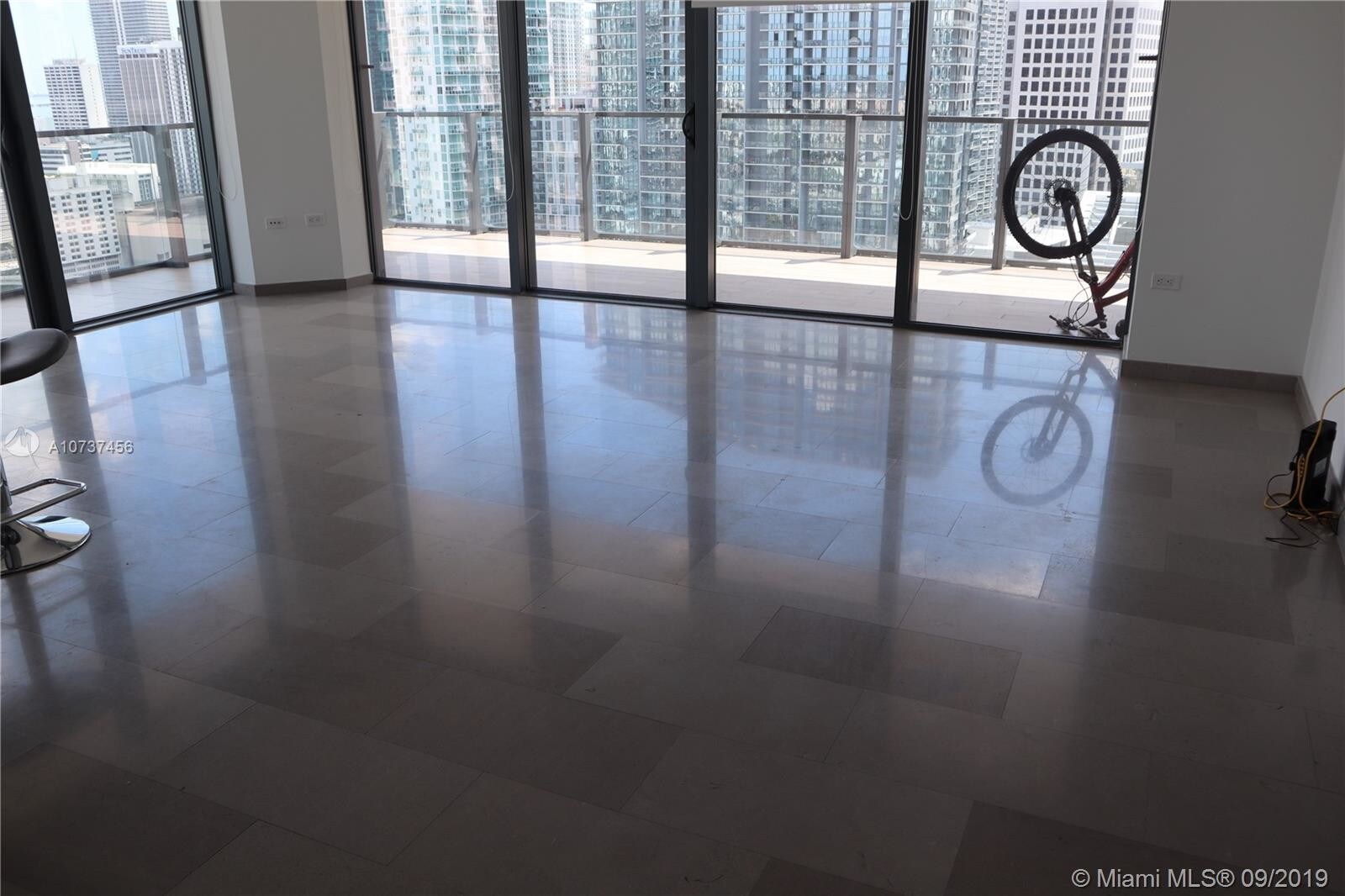 Building Photo - 88 SW 7th St