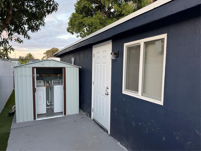 Building Photo - 2101 NW 105th Terrace