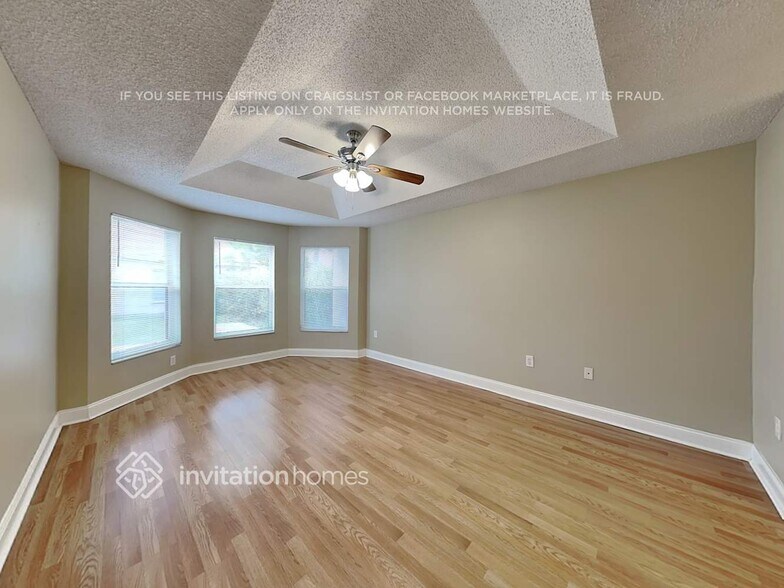 Building Photo - 5459 NW 120th Ave