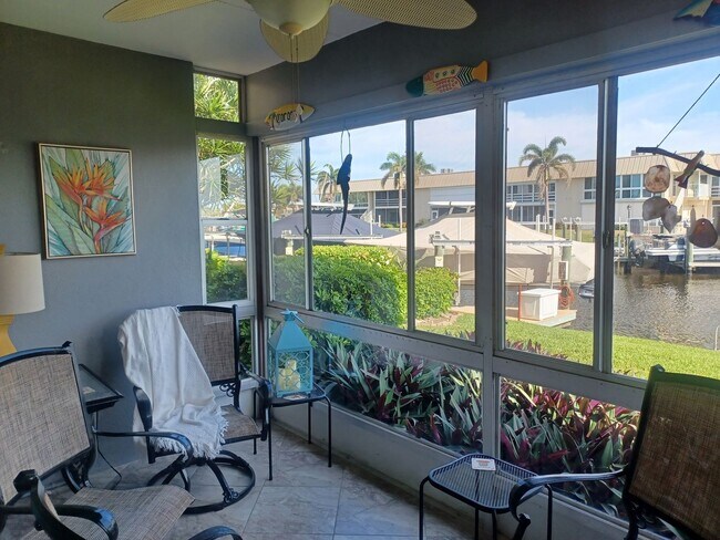 Building Photo - Ocean view FULLY FURNISHED 2+ / 2 with Boa...