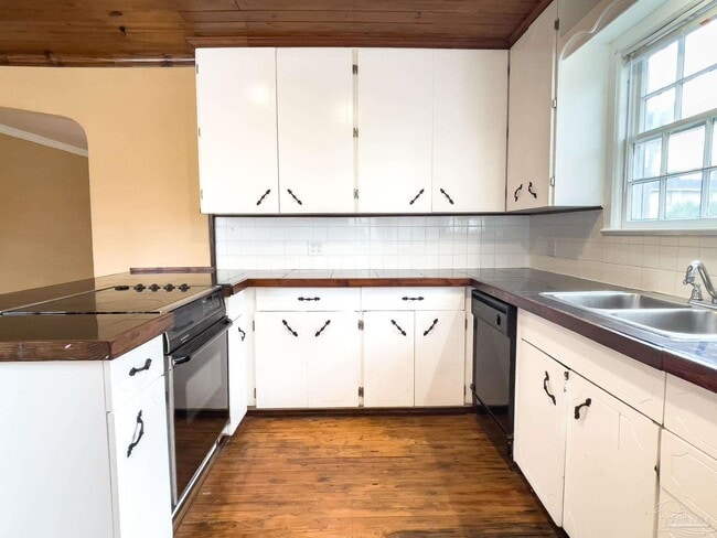 Building Photo - 2615 W Jackson St