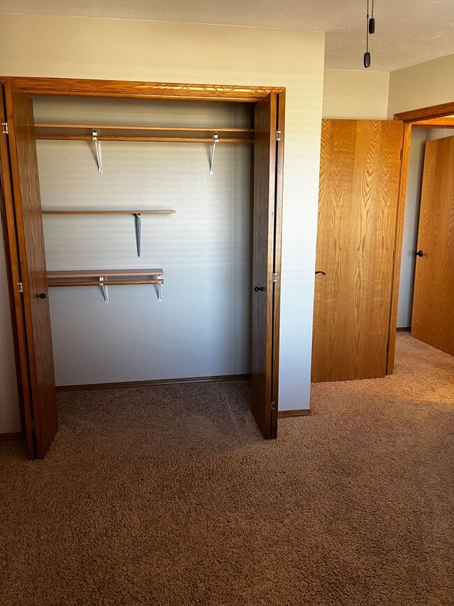 Building Photo - 3 Bed/2 Bath West Side Home!