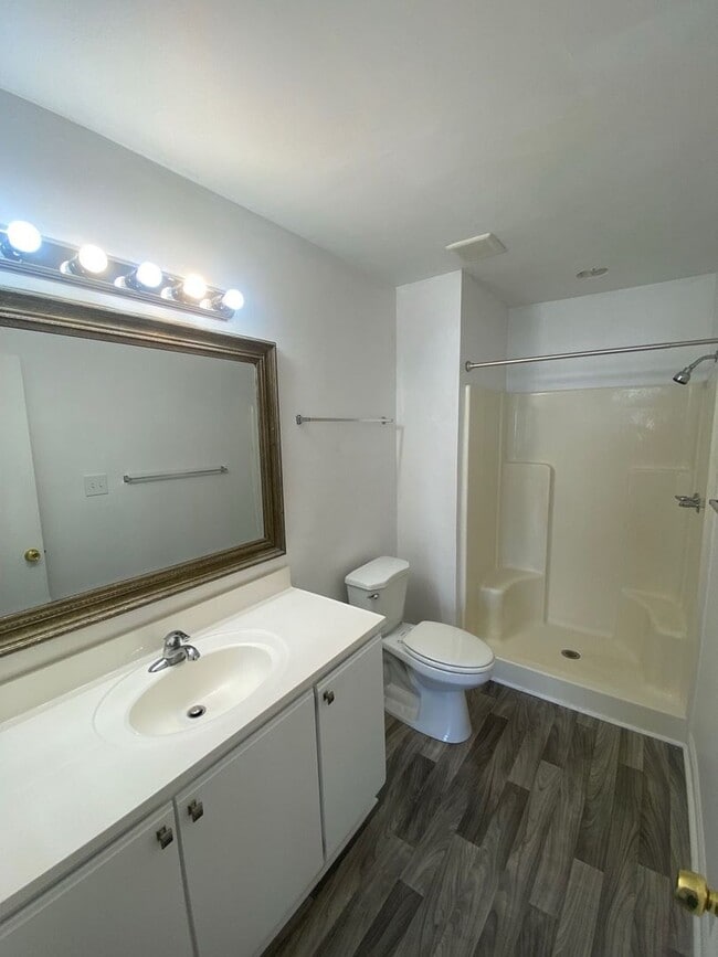 Building Photo - Enjoy coastal living at its finest!  "ASK ...