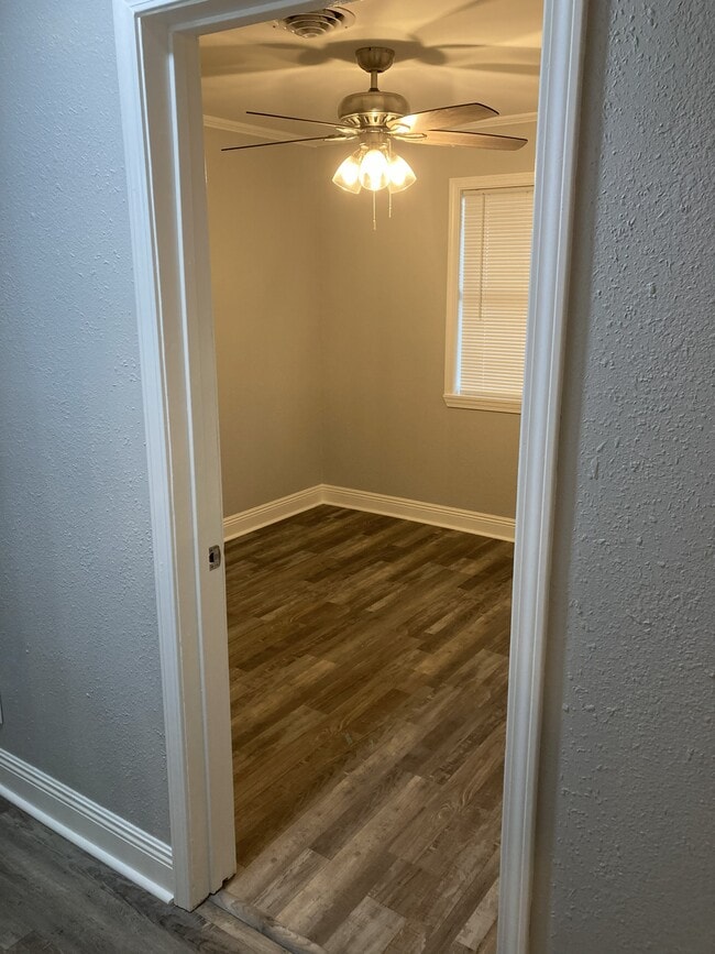 Building Photo - 321 Ismael Rd