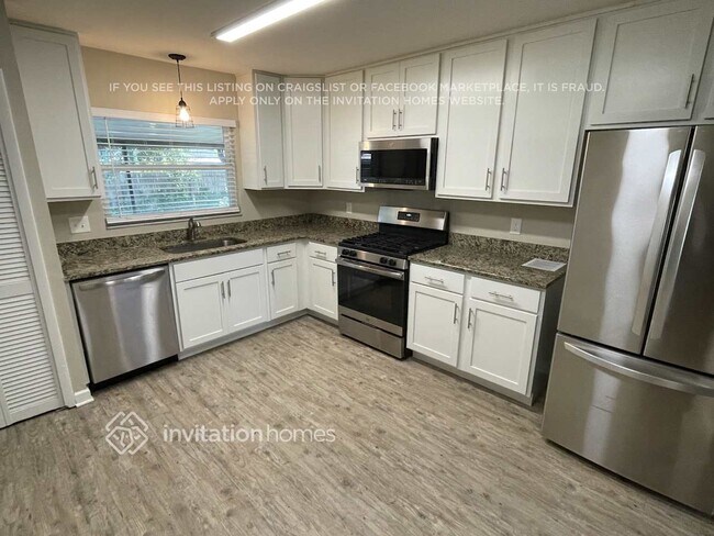 Building Photo - 101 Erin Ct