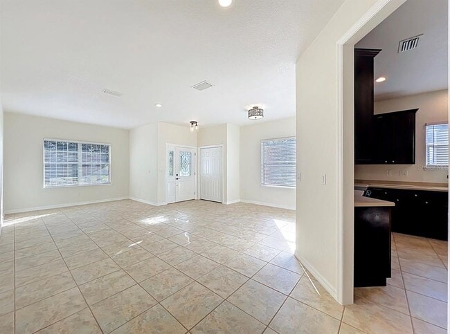 Building Photo - 10817 Masters Dr