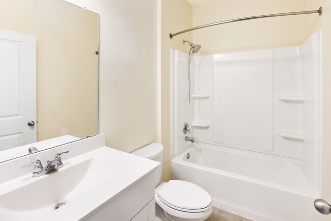 Building Photo - 5 Bed 3 Bath Home at Trails at Culebra sub...