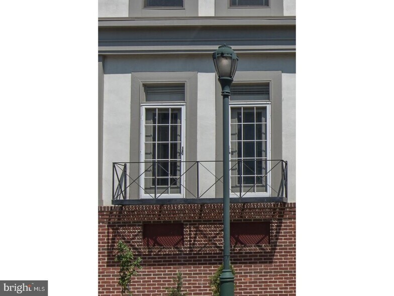 Building Photo - 2311 South St