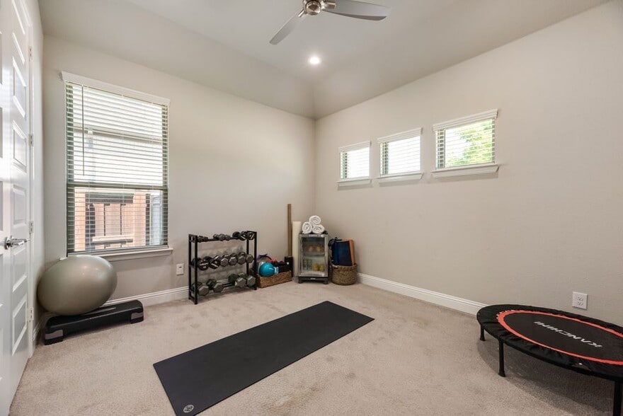 Building Photo - 2551 Wiregrass Rd