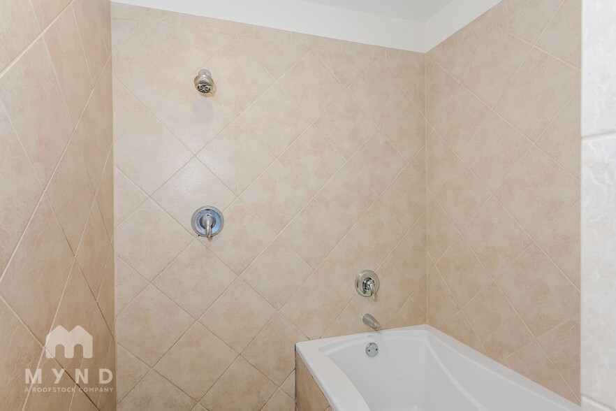 Building Photo - 1379 Stirling Cir NW