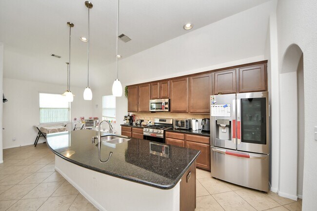 Building Photo - 20626 Bandrock Terrace