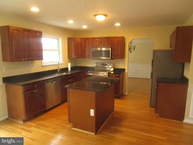 Building Photo - 8711 Temple Hill Rd