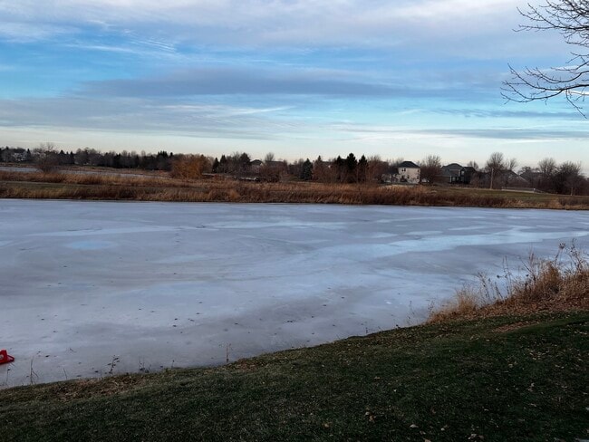 Building Photo - 571 Springbrook Trail N