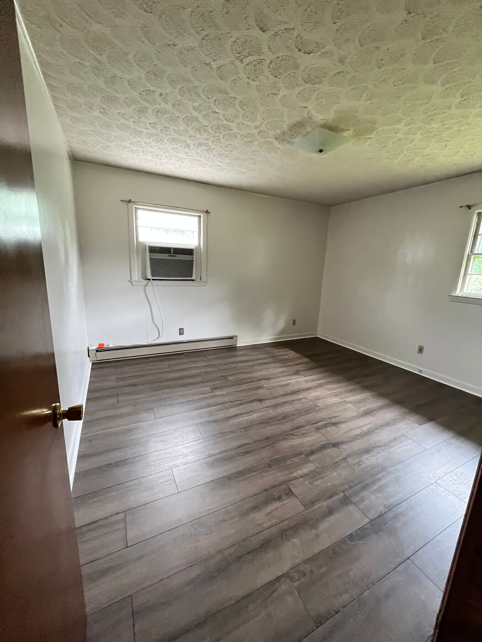 Building Photo - 1600 New Eastwood Cir