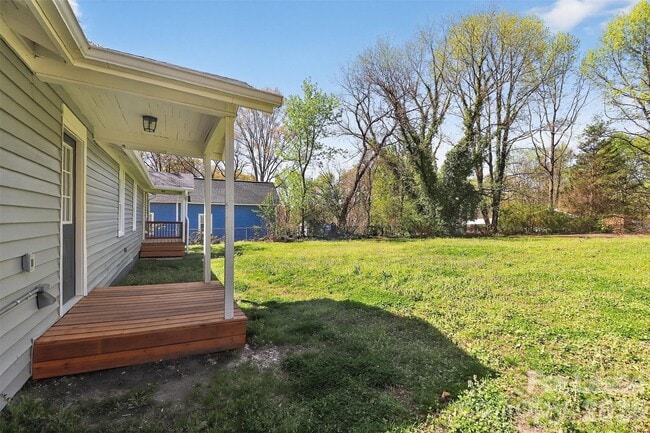 Building Photo - 510 S 12th St