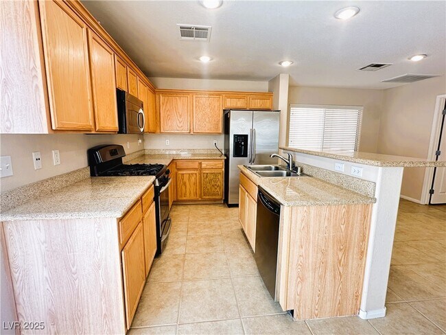 Building Photo - 6483 E Carolina Dew Ct