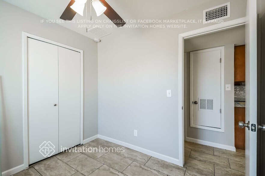 Building Photo - 14826 N 38th St