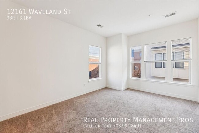 Building Photo - 12161 Waveland St