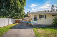 Building Photo - 4 Bedroom 2 Bath Home with 2-Car Detached ...