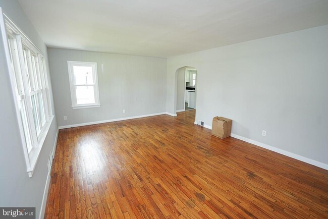 Building Photo - 737 Magnolia Dr