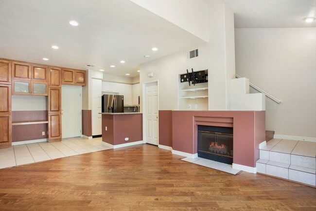 Building Photo - Portola Hills Bella Palermo - GORGEOUS 3 B...