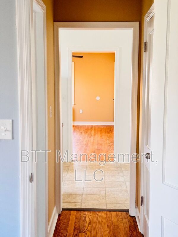 Building Photo - 8310 Garland Ave