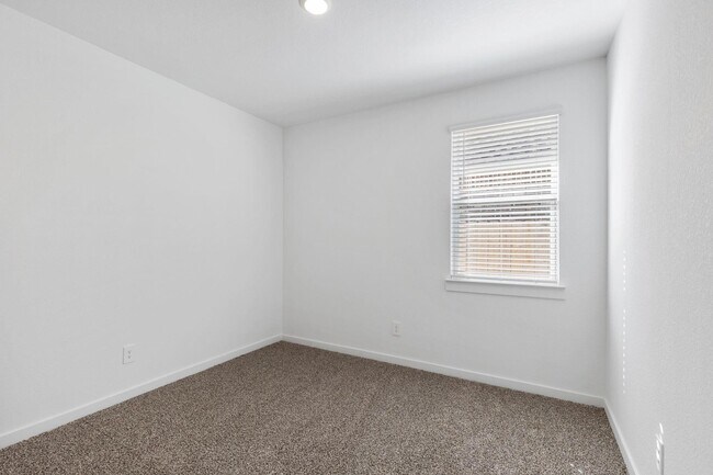 Building Photo - 1644 Little Rabbit Ct