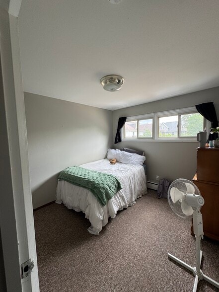 Bedroom 2 - 707 W Main St