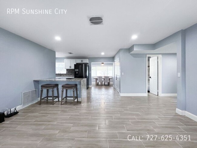 Building Photo - 10397 62nd Ter