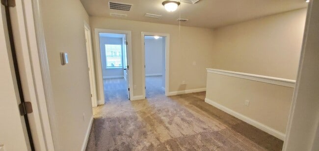 Building Photo - 1541 Olympic Ln