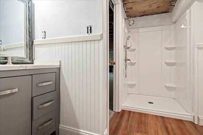 Building Photo - 511 Arbor Dr