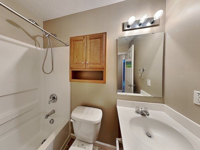 Building Photo - 10447 Bellchime Ct